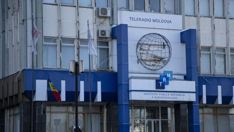Patru candidați au rămas în cursa pentru șefia Teleradio-Moldova. Cine sunt și ce experiență au