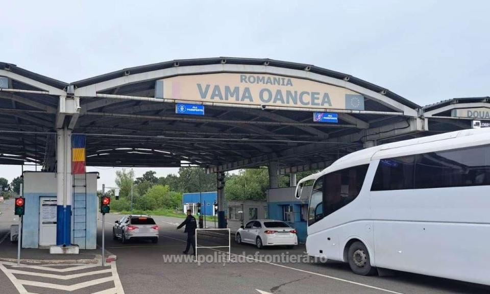 Un moldovean, cercetat după ce a încercat să intre în România cu un pașaport anulat