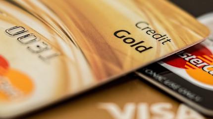 ANALIZĂ: Moldovenii au contractat un volum record de credite în prima jumătate a anului 2026