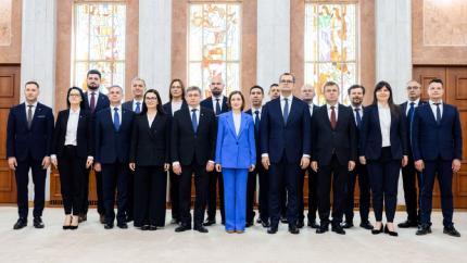 Guvernul condus de Prim-ministrul Vasile Tofan a depus jurământul de învestire