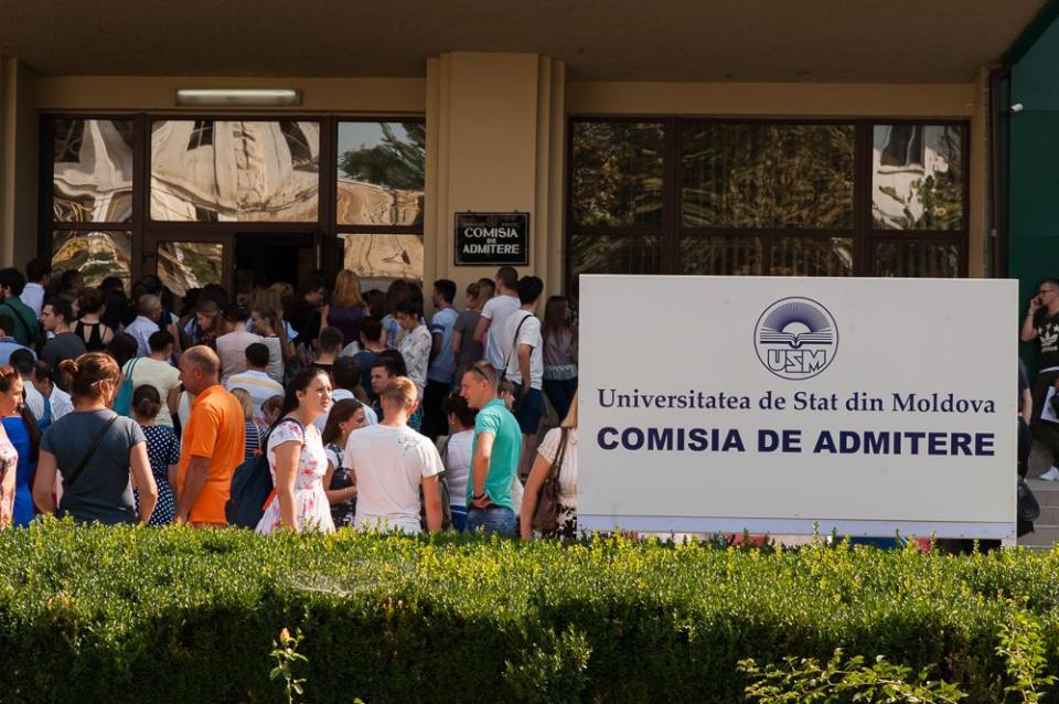 A început admiterea 2026 la universitățile din Moldova. Cum depui dosarul și până când ai timp