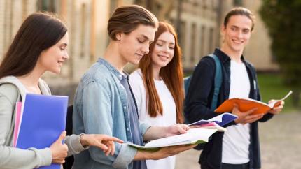 ANALIZĂ: Numărul studenților străini din Republica Moldova a atins un nivel record, însă potențialul de dezvoltare rămâne insuficient valorificat