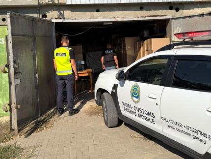 Percheziții în sudul țării: circa un milion de țigarete de contrabandă, ridicate de Serviciul Vamal și PCCOCS /VIDEO