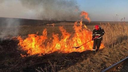 Caniculă și risc sporit de incendii și înec în Republica Moldova, IGSU: „Nu aruncați țigări nestinse pe terenuri”