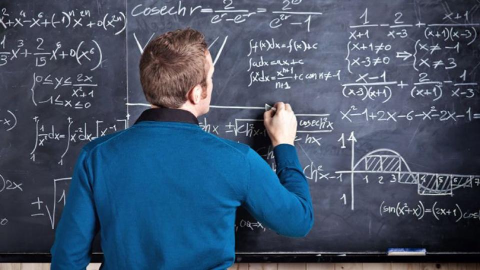 Pedagogii anunță proteste după amânarea majorării salariilor: „O lipsă de respect față de comunitatea pedagogică”