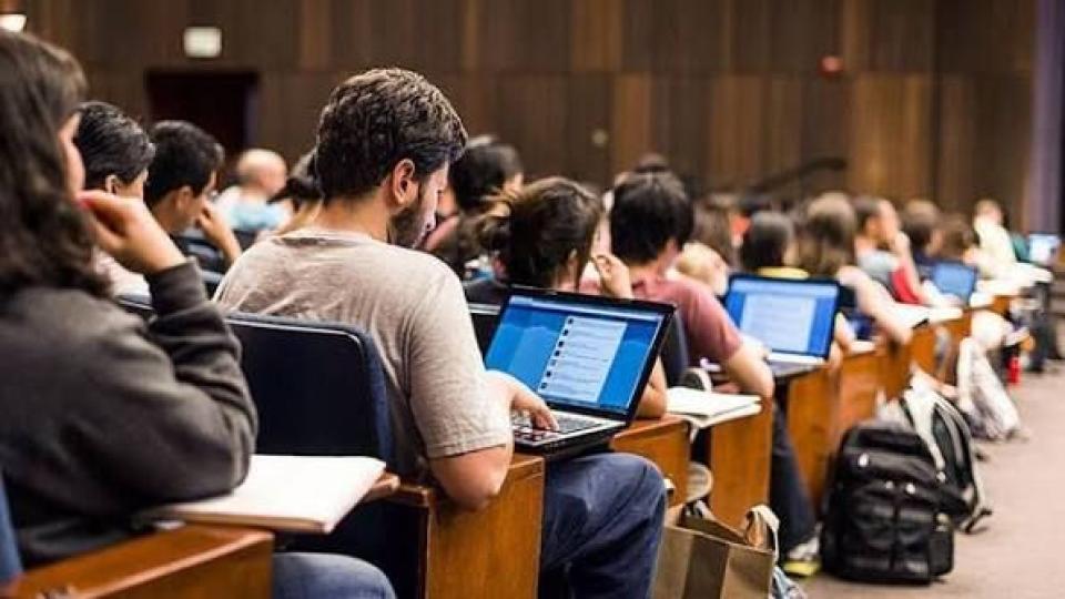 Studenții din Republica Moldova vor putea urma un master european în Afaceri Europene din 2027