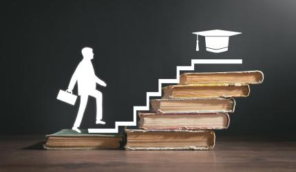România pregătește un nou program de sprijin pentru educația în limba română din Ucraina