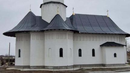 Biserica românească din Palanca va fi dotată cu mobilier liturgic pentru comunitate