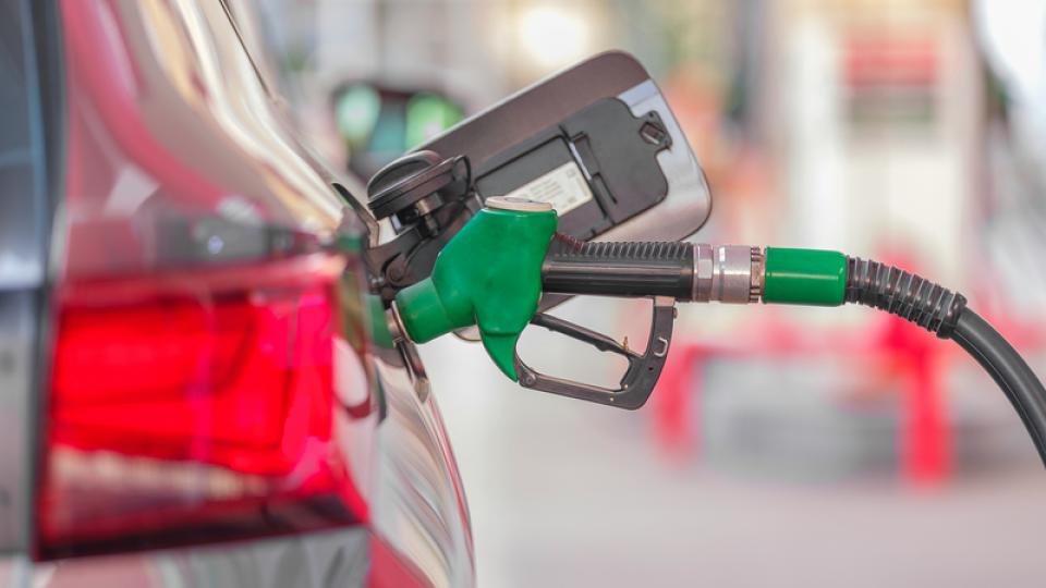 Pentru prima dată prețul la motorină depășește pragul de 35 lei/litru