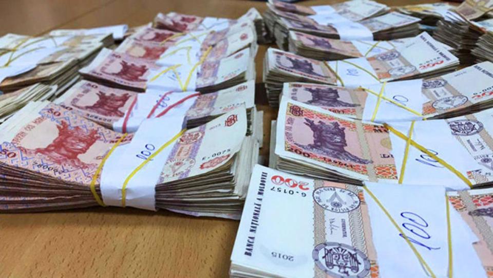 Avere nejustificată de peste 458.000 de lei la o fostă angajată a Serviciului Fiscal de Stat