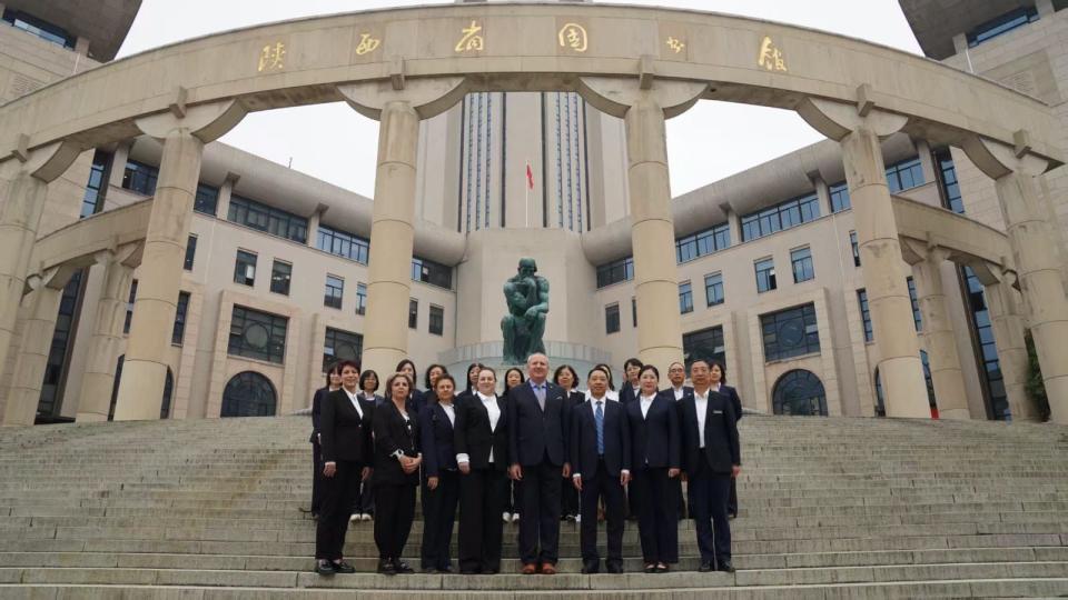 „Colțul Românesc”, inaugurat într-o bibliotecă din China. Ce cărți vor putea consulta cititorii