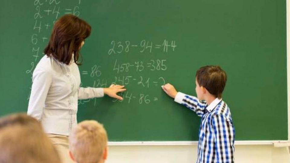 5 octombrie, Ziua Mondială a Profesorilor. 60 de ani de la adoptarea documentului care a pus bazele protejării profesiei