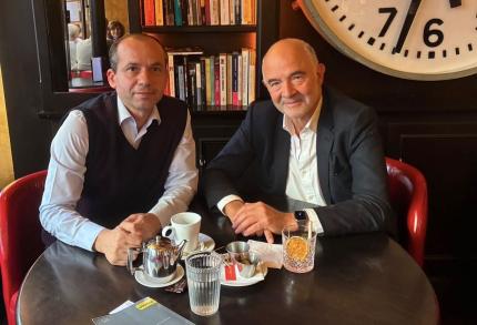 Primarul municipiului Cahul, Nicolae Dandiș, s-a întâlnit la Paris cu Pierre Moscovici. Legătura surprinzătoare a familiei Moscovici cu orașul Cahul