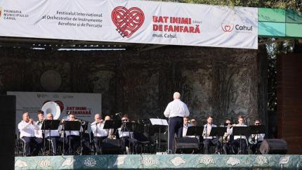Nouă fanfare din Republica Moldova și România au evoluat la festivalul „Bat Inimi de Fanfară” din Cahul