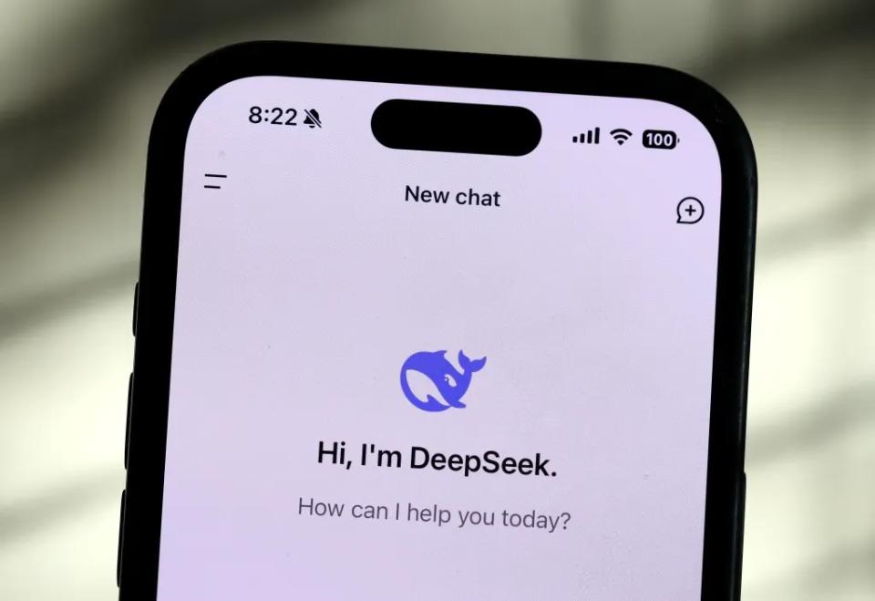 Startup-ul chinezesc AI DeepSeek a depășit ChatGPT în App Store