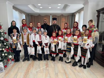 FOTO | La Episcopia Basarabiei de Sud au răsunat colinde în ajunul Crăciunului