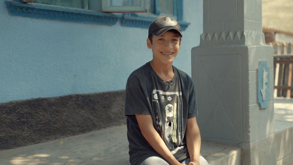 Băiatul din raionul Cahul care a alergat 12 km s-a mutat cu familia la propria casă