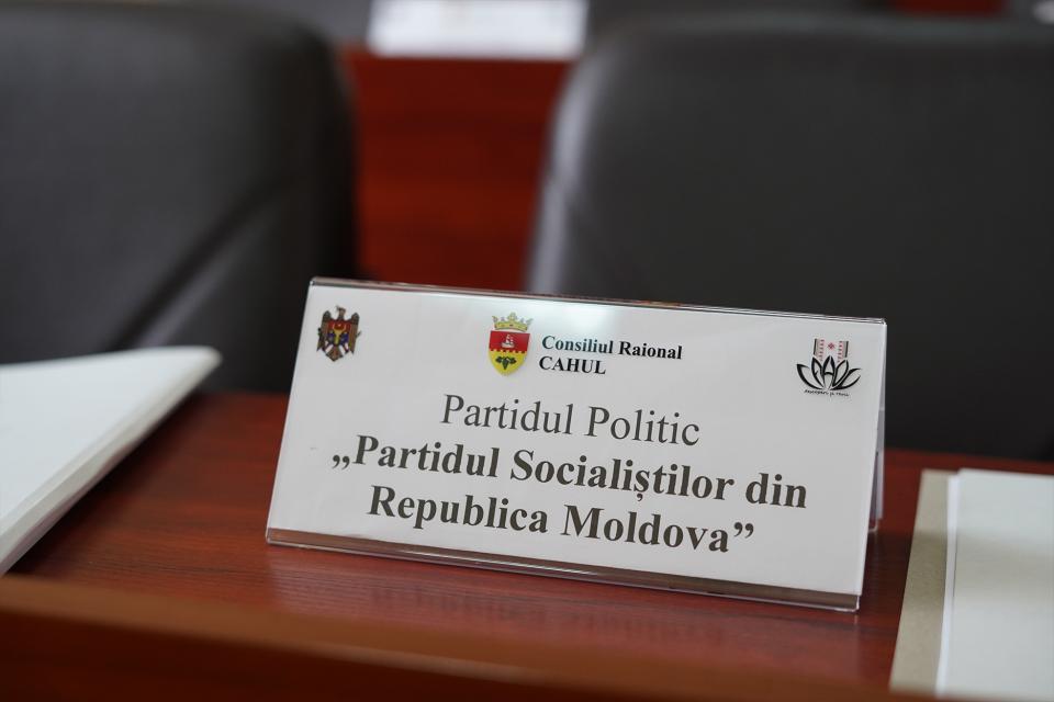 Se cere demisii. Consilierii socialiști din Consiliul Raional Cahul „mustrați aspru” de partid pentru că au votat Președintele raionului din partea PAS