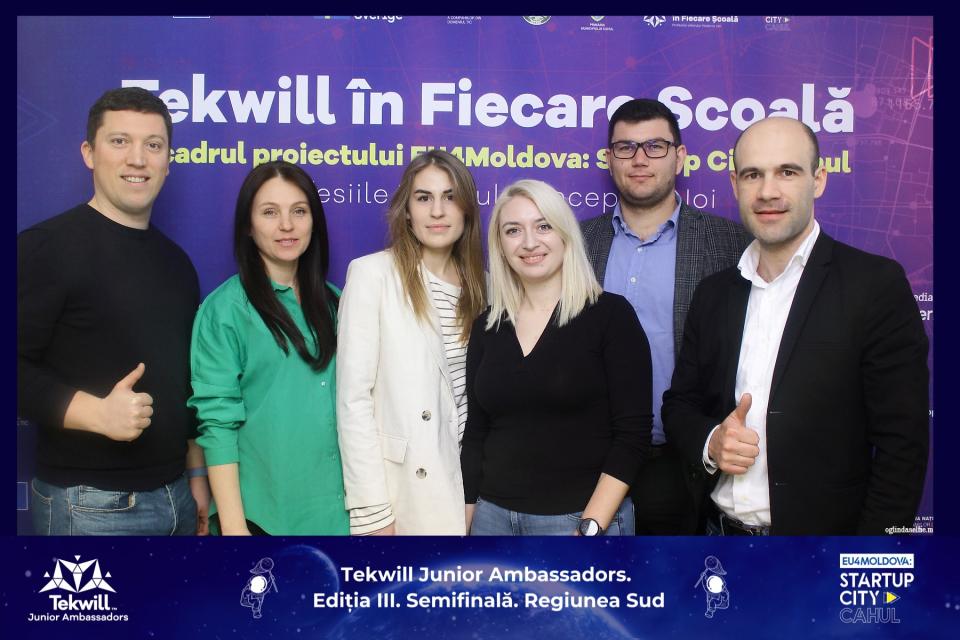 FOTO// Design Grafic, Proiectarea și Dezvoltarea WEB. Vezi ce pot face tinerii din Cahul și regiune