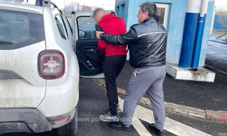 Tânăr din Moldova căutat de austrieci pentru implicare în trafic de persoane, depistat de poliţiştii de frontieră la PTF Oancea