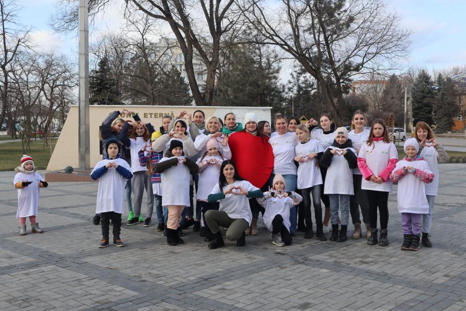 Informare, instruire, sensibilizare, implicare și valorificare