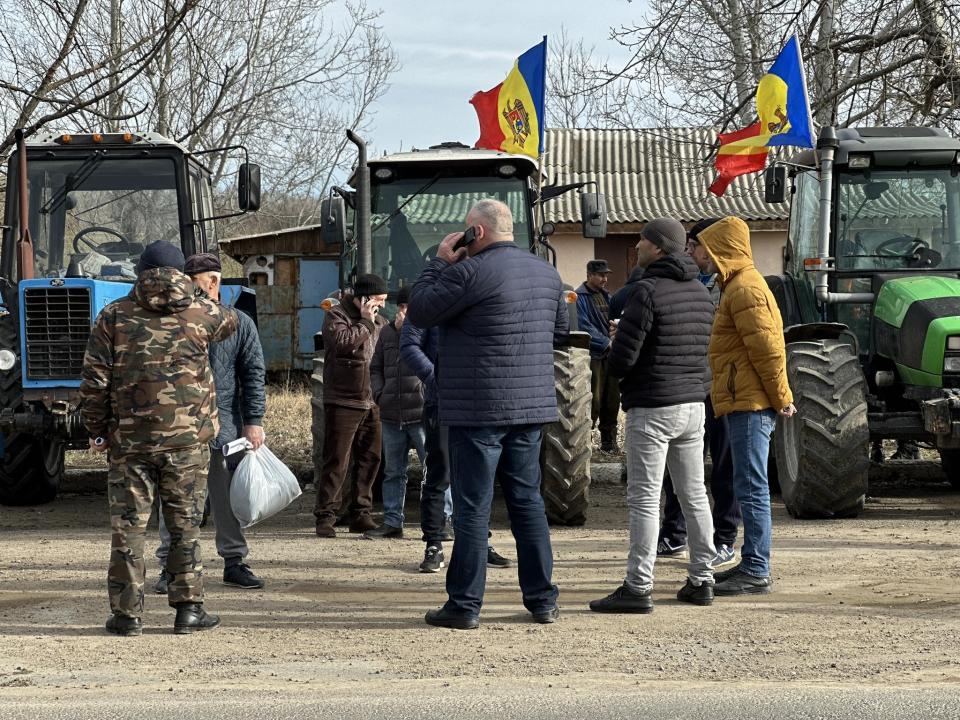 Fermierii din Cahul s-au oprit din proteste până marți
