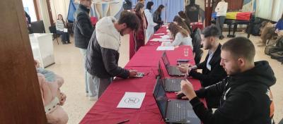 Testarea tabletelor digitale în secțiile de votare pentru înlocuirea listelor suplimentare