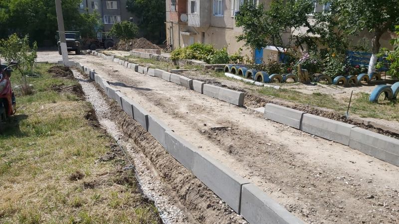 Achiziție de milioane pentru repararea drumurilor de acces spre blocurile de locuit din mun. Cahul