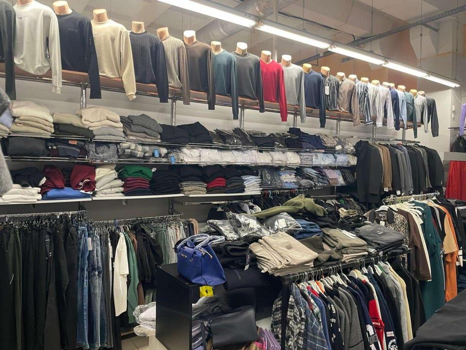 Vameșii au descins într-un centru comercial din Cahul și Soroca.  Au depistat marfă fără acte de proveniență de 450 mii lei