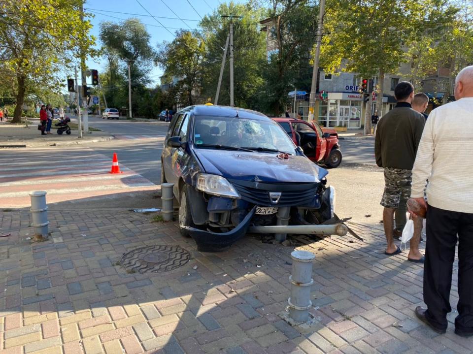 Accident la o intersecție din Cahul/FOTO