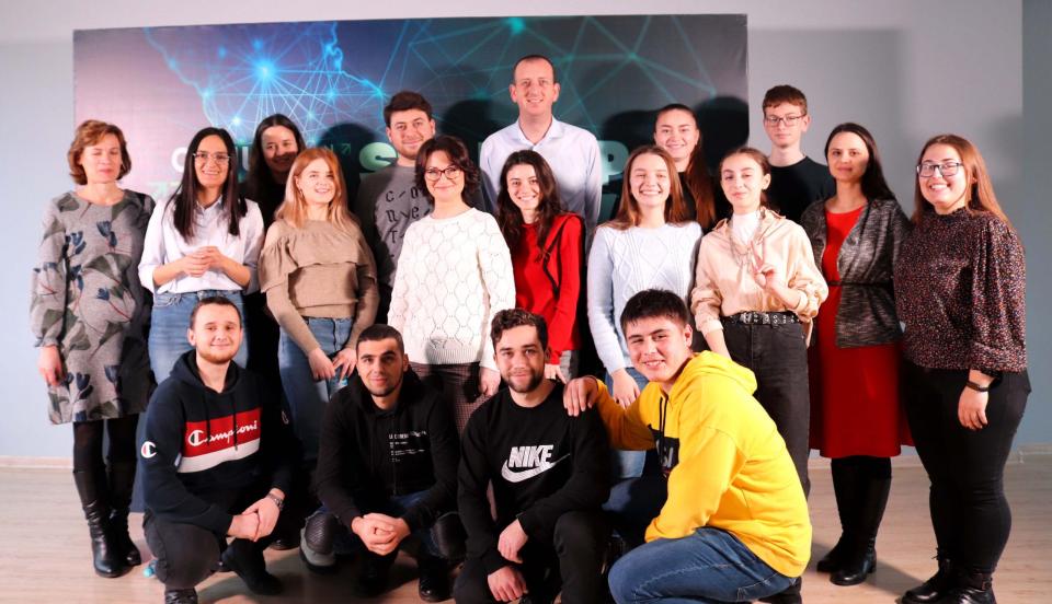 Tinerii din Cahul, premiați pentru o idee de afacere IT