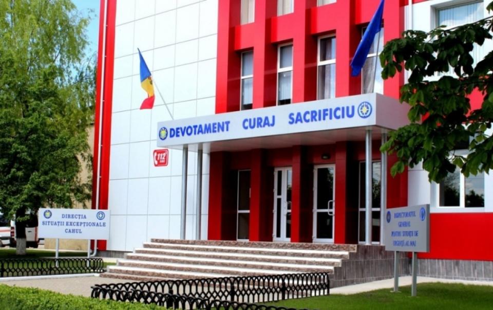 Contabila-șefă a DSE Cahul, reținută de CNA pentru prejudicierea instituției cu peste 300 de mii de lei