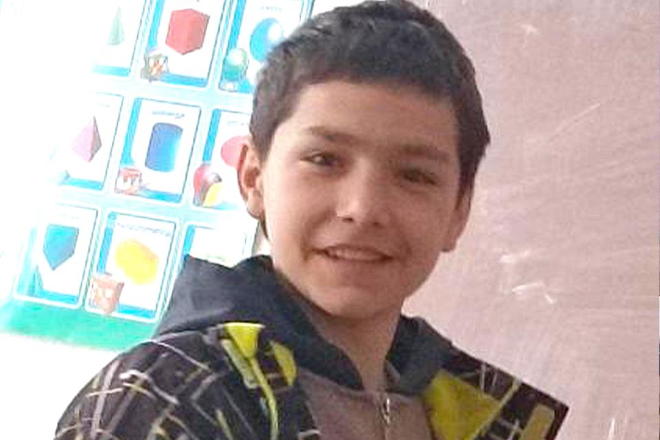 Un adolescent de 15 ani a plecat de acasă și nu s-a mai întors. Rudele solicită ajutor