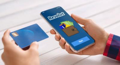 Revolut: Rețea proprie de ATM-uri, credite ipotecare și asistent AI în 2025. Cum va revoluționa fintech-ul sectorul financiar