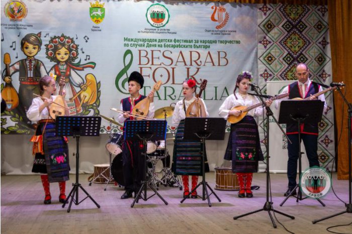 La Taraclia s-a desfășurat Festivalul-concurs ,,Besarab Folk”