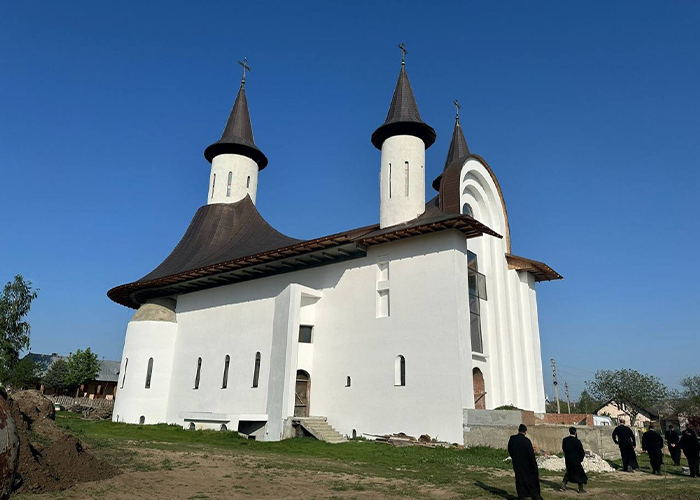 Comunitatea Religioasă Parohia Ortodoxă Română „Toți Sfinții Români” din cadrul Mitropoliei Basarabiei, promovează valorile creștin-ortodoxe românești cu finanțare de la Departamentul pentru Relația cu Republica Moldova