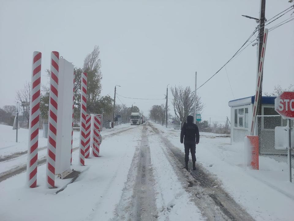 Camioanele au restricții de circulație prin PTF Cahul și Giurgiulești