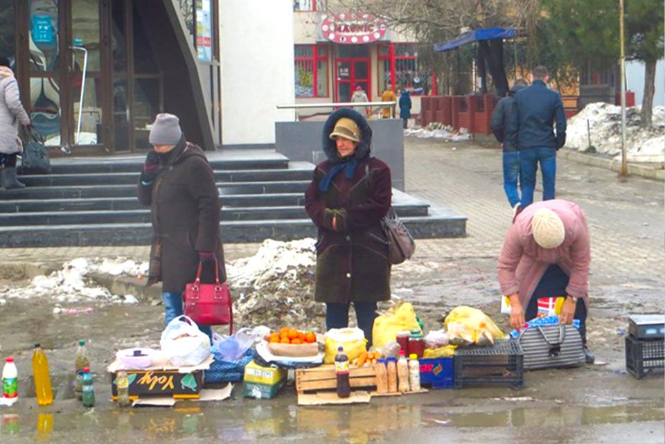 Gata cu comerțul stradal? Primăria Cahul caută Agent Constatator