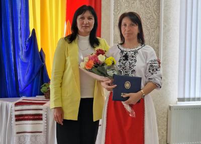 Svetlana Miroznicenco, educatoare din raionul Cahul, a fost premiată cu Diplomă de Onoare din partea Guvernului pentru 29 ani de activitate