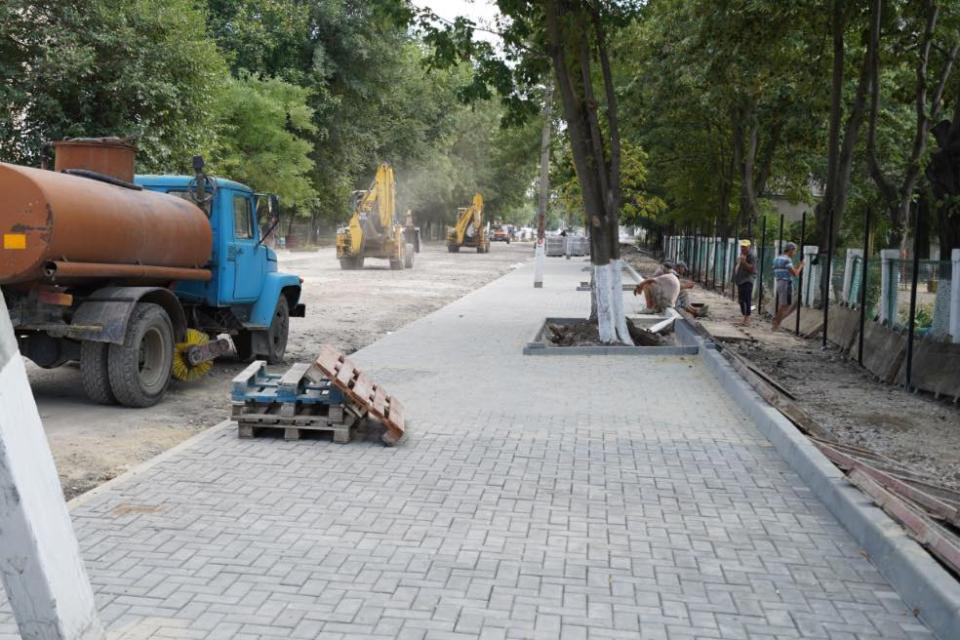 Lucrări de reparație a drumurilor din Cahul în valoare de peste 10 milioane lei. Află cine le execută