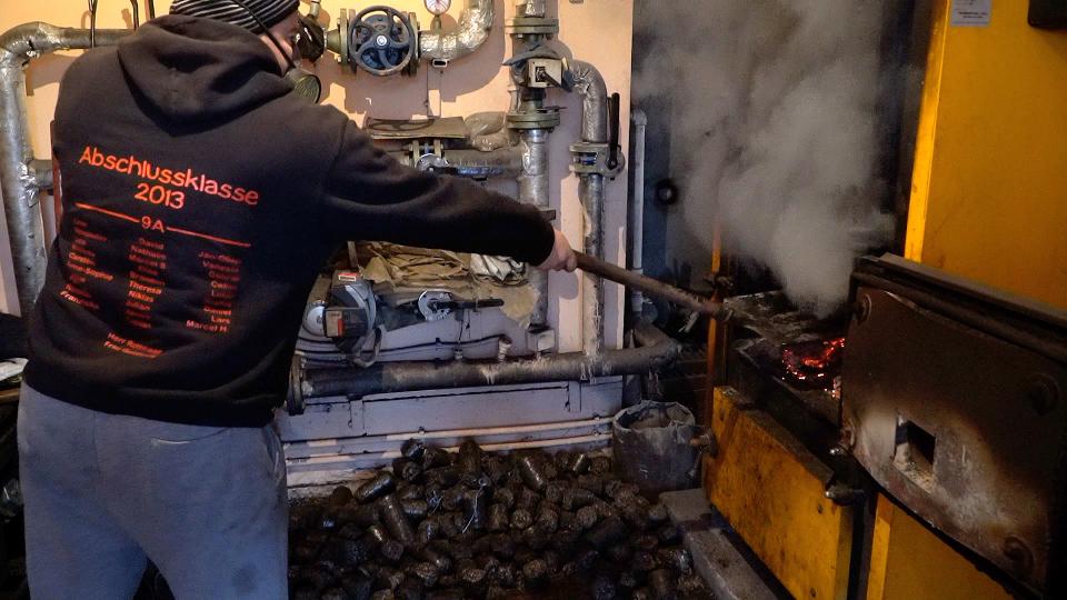 VIDEO// Gaz, lemne sau electricitate - care e soluția mai eficientă pentru autoritățile locale în sezonul de încălzire