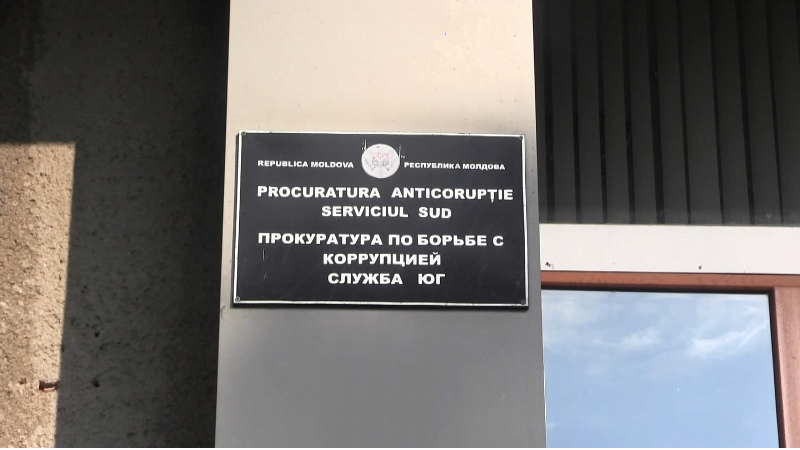 Un procuror Anticorupție din Cahul a fost suspendat din funcție. Urmează a fi cercetat penal