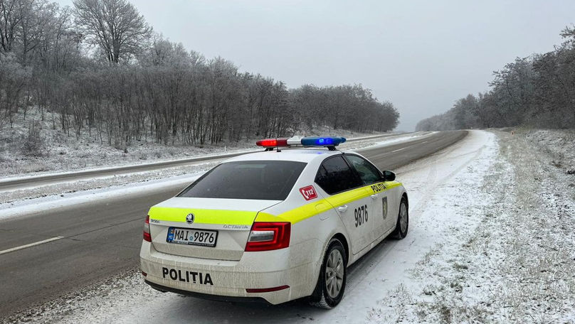 Atenție, șoferi! Pe unele trasee din țară se formează ghețuș