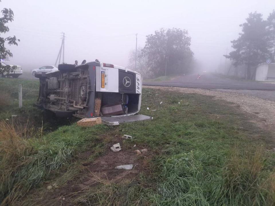 Accident grav în raionul Cahul, un microbuz de rută derapat: 7 persoane spitalizate