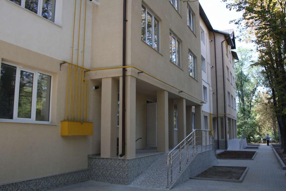 Construcția locuințelor sociale va continua