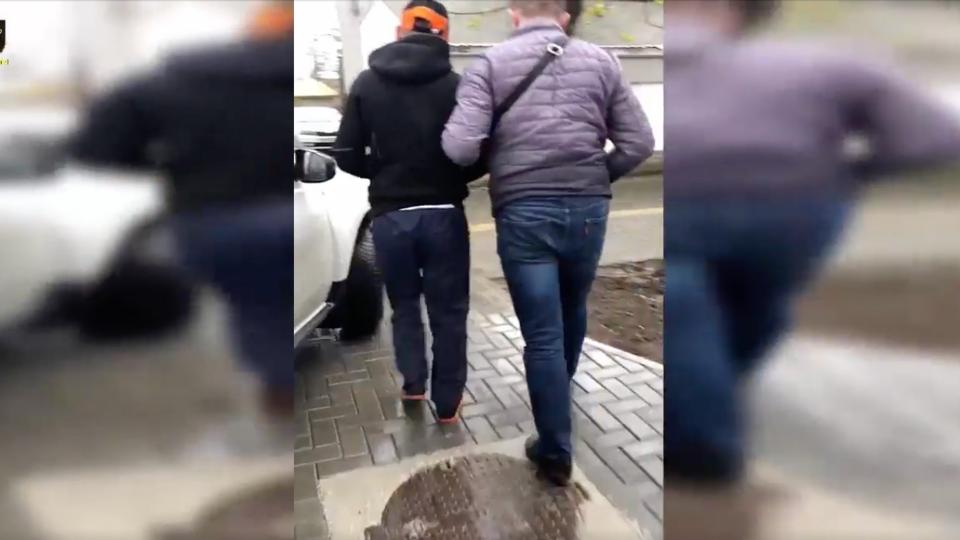 Un bărbat de 38 de ani din Cahul a fost reținut la Chișinău, fiind suspectat de jaf //VIDEO