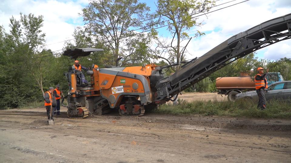 Au început lucrările de reparație a str. Griviței și Dunării din Cahul // VIDEO