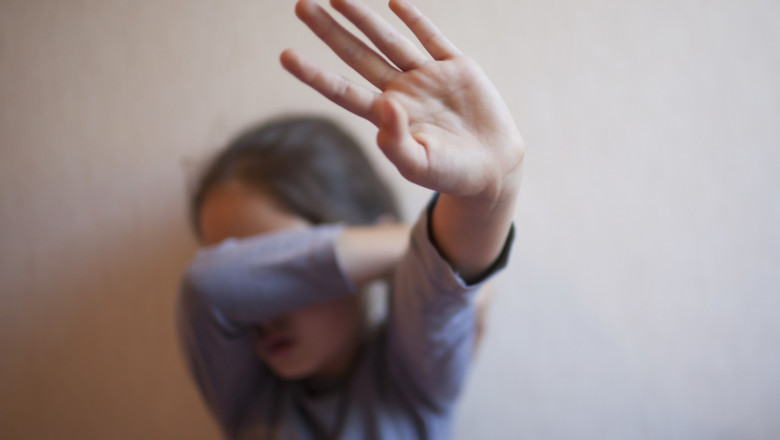 Împreună putem combate violența împotriva copiilor!