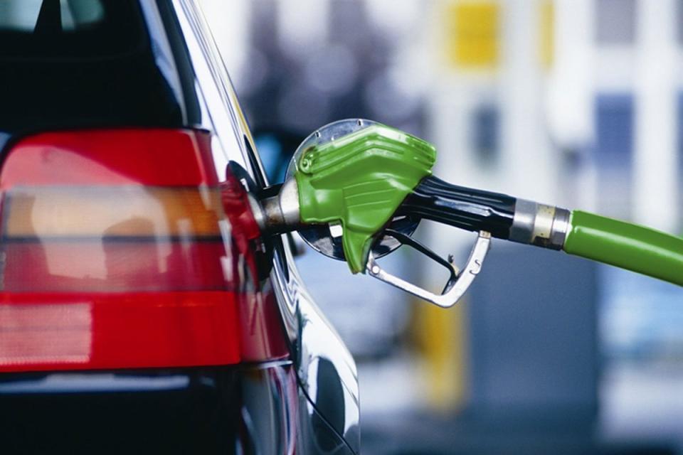 Se prognozează o scumpire a carburanților în perioada imediat următoare