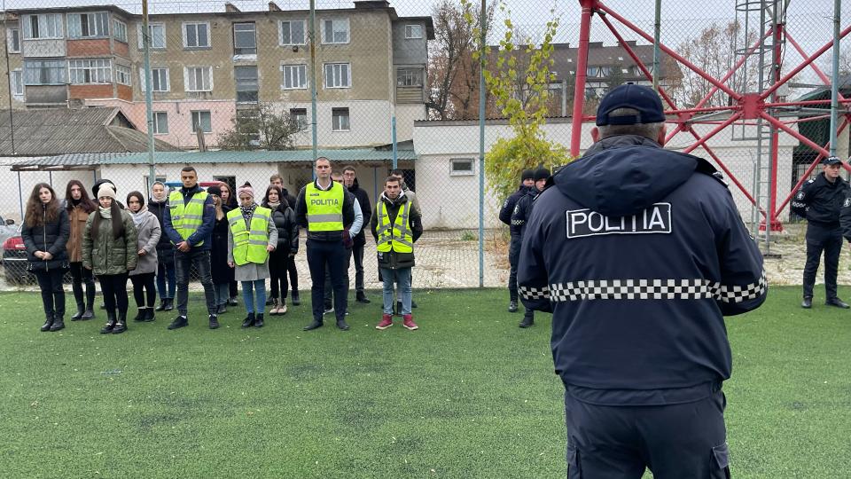 Polițiștii din Cahul intensifică acțiunile anti-COVID. Au fost aplicate și amenzi // FOTO